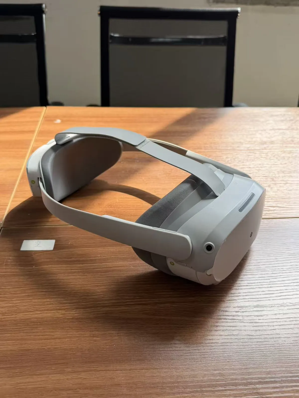 VR 头显与交互设备